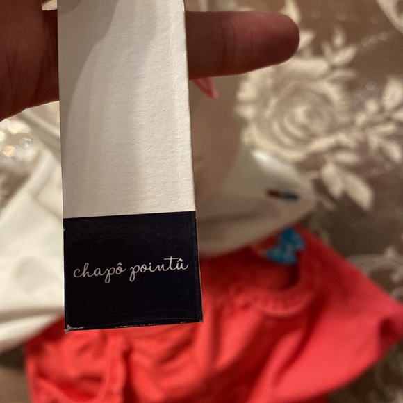 Chapeau Pointu, Girls Toddler Size 24 Mths, White Tank w/Pink short Matching set - Picture 9 of 9